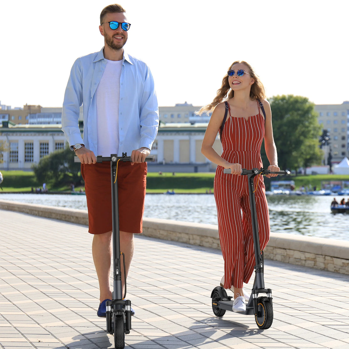 AOVOPRO 350W Electric Scooter With App Control And Dual Suspension