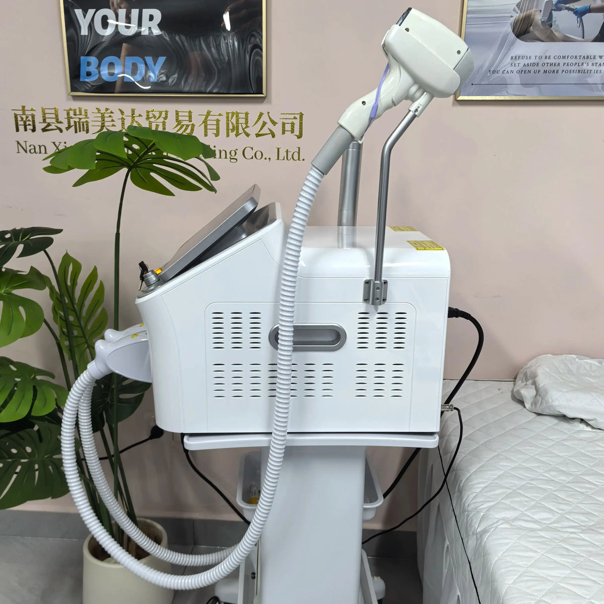 Myoslim 10 Bar Diode Laser Hair Removal Machine Sapphire Cooling